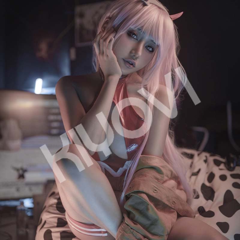 My Zero Two Cosplay from Darling in The Franxx by Kiitsucosplay : r/anime